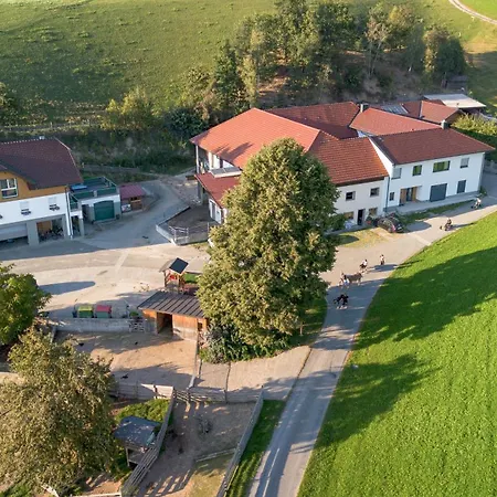 Loeschgruberhof - Urlaub Am Bauernhof Farmház *